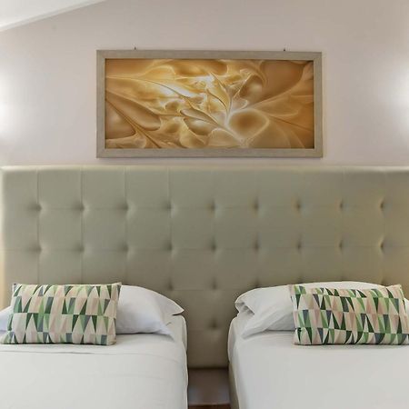 Plaza Rooms Ciampino Exteriör bild