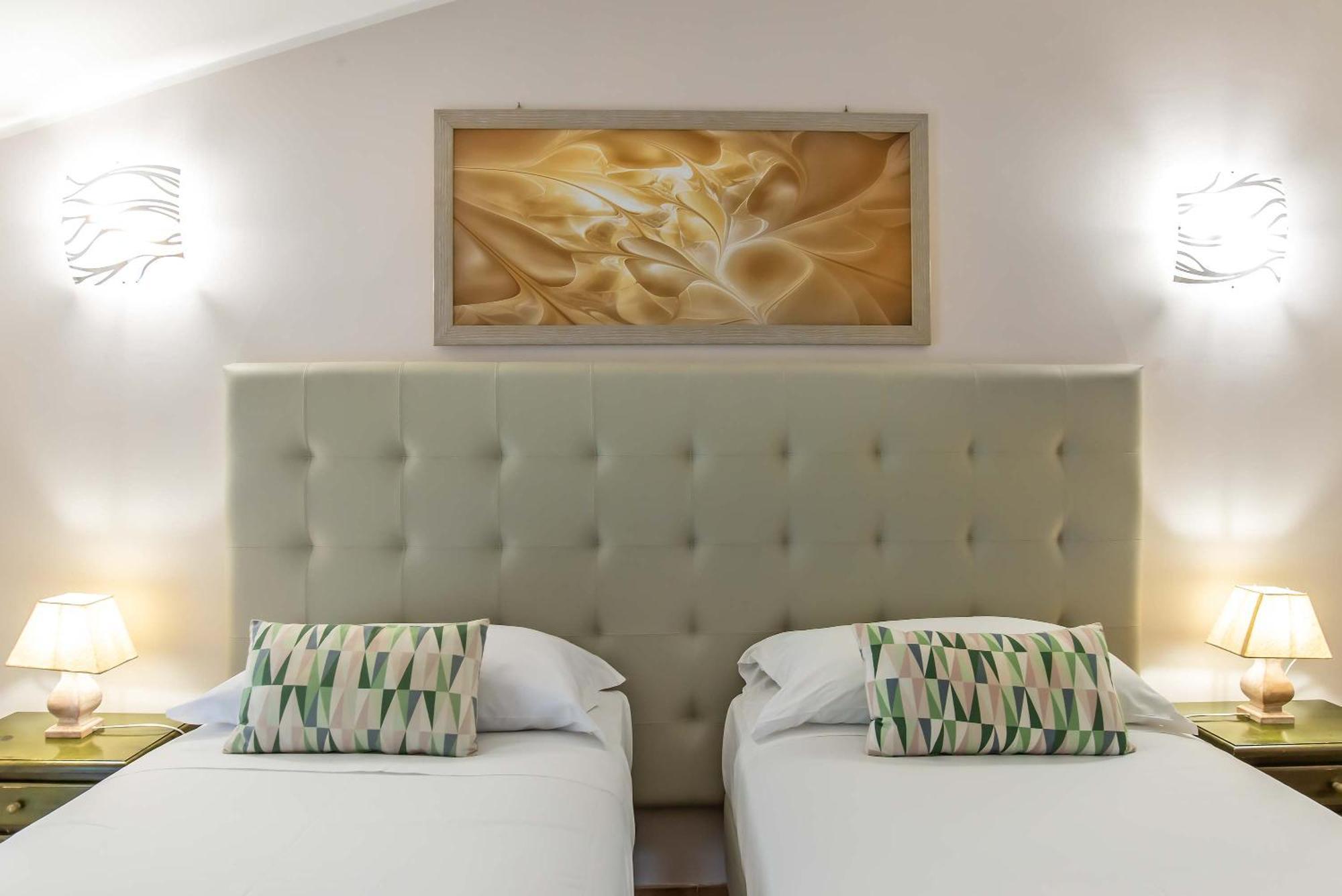 Plaza Rooms Ciampino Exteriör bild