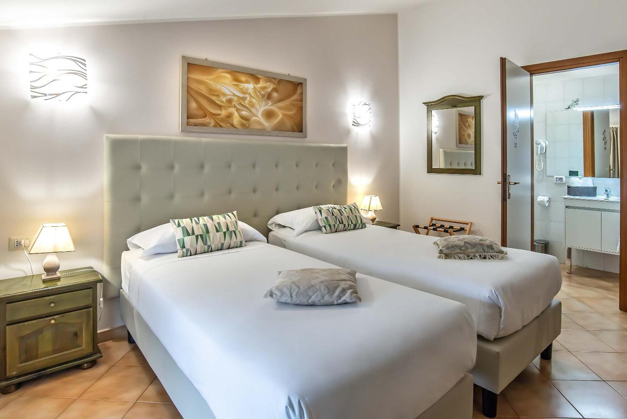 Plaza Rooms Ciampino Exteriör bild