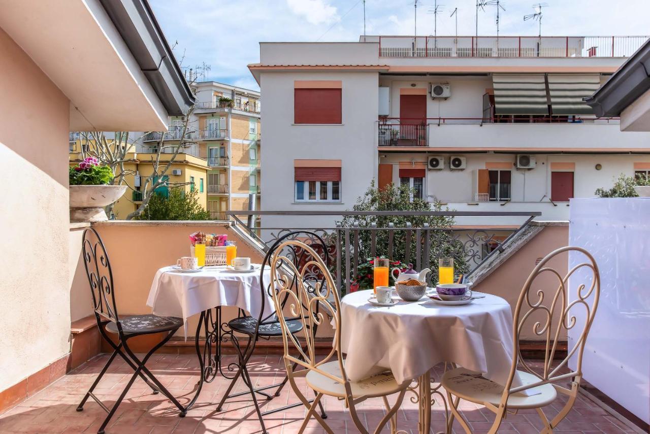 Plaza Rooms Ciampino Exteriör bild